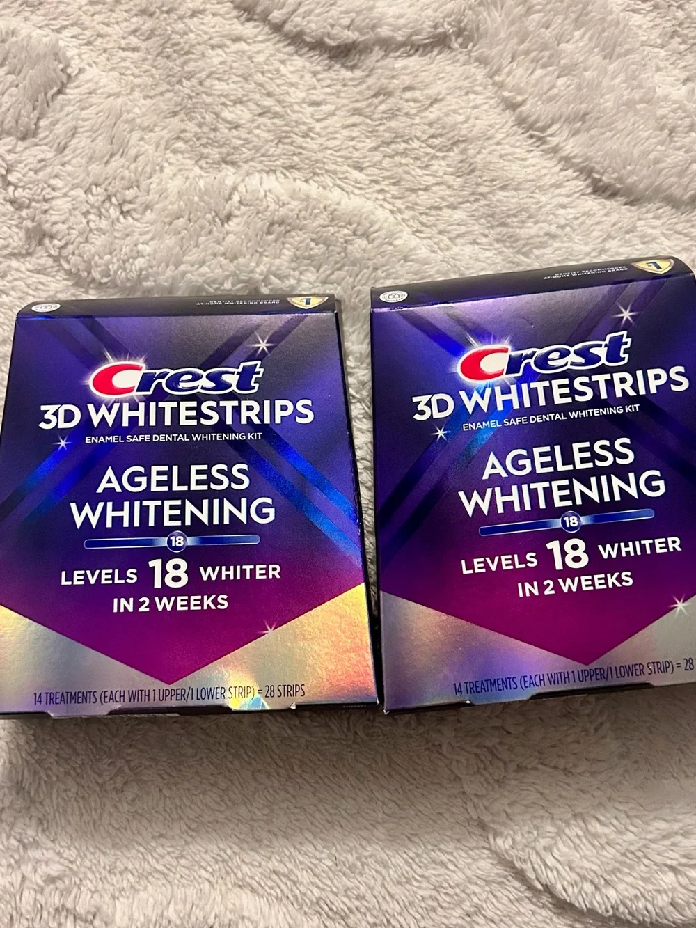 Crest 3D Whitestrips Ageless Whitening - 18 Levels Whiter (2 boxes)